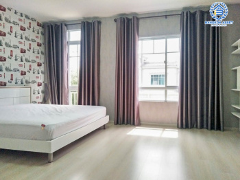 *****ทาวน์เฮ้าส์มือสอง ม.อินดี้3 บางนา-กม.7 เนื้อที่กว้าง 18.10 ตร.ว. ฟังก์ชัน 2 ห้องนอน 3 ห้องน้ำ 1 ที่จอดรถ ภายในสวยเหมือนใหม่ พร้อมเข้าอยู่ โครงการตั้งบนทำเลดี เชื่อมต่อ ถ.บัวนครินทร์, ถ.บางนา-ตราด, ถ.วงแหวนรอบนอกฯ, ถ.ศรีนครินทร์ ใกล้รถไฟฟ้าสายสีเขียว "สถานีบางนา" และทางด่วน "บูรพาวิถี"